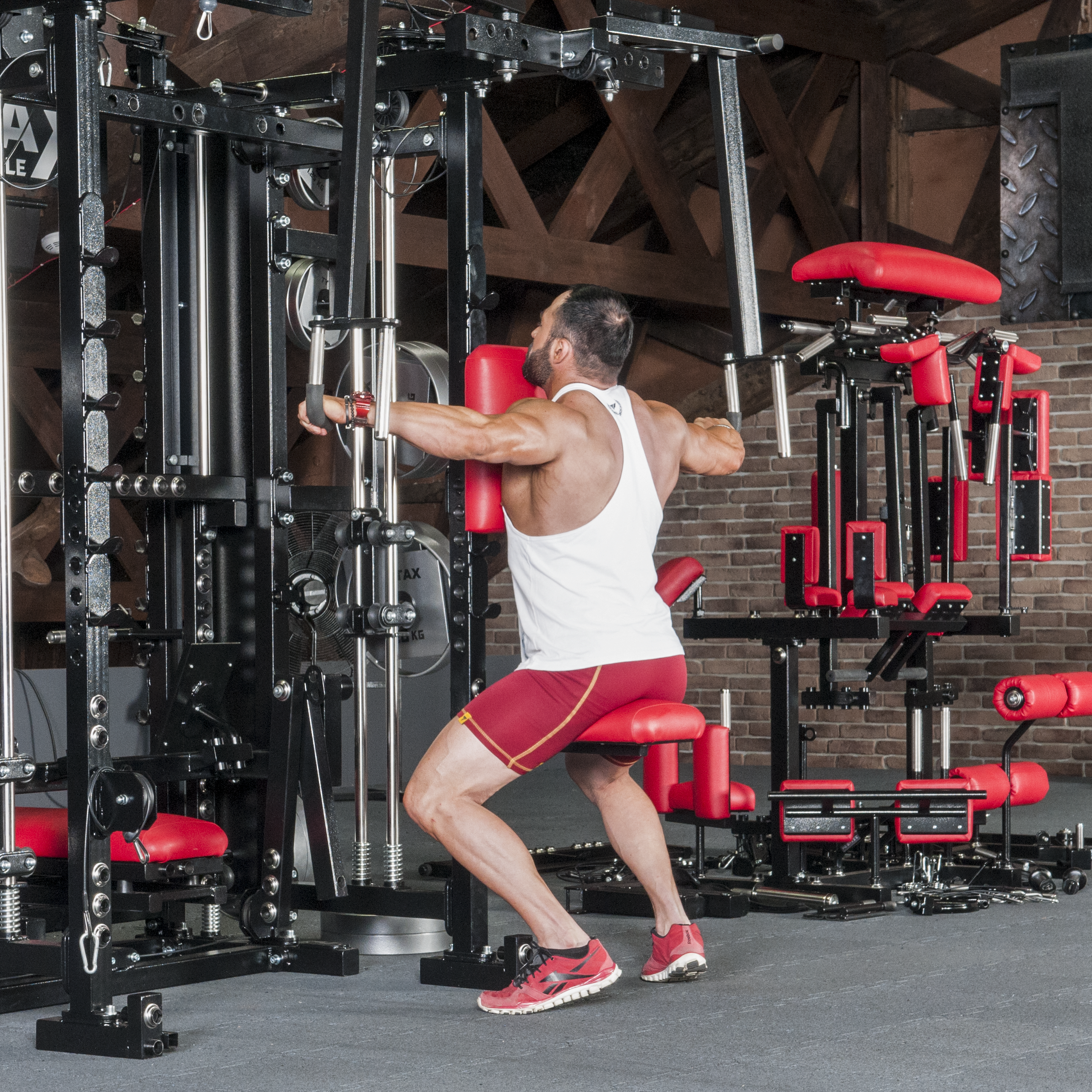 TX – Option A: Butterfly Arms (Pec Deck / Reverse Pec Deck)